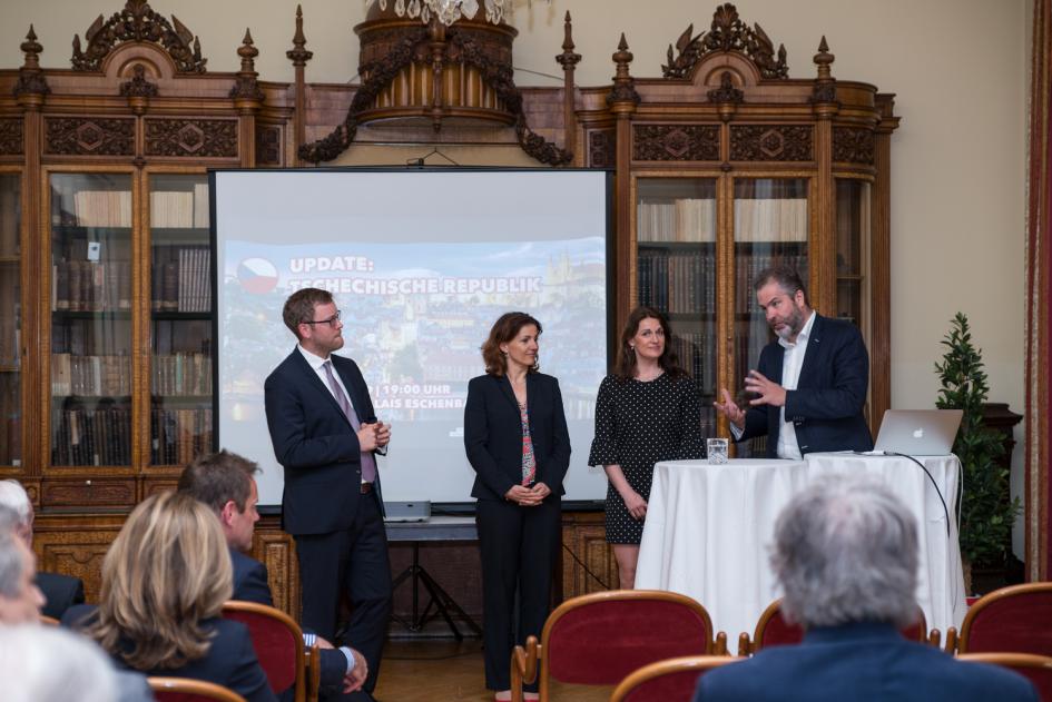 Experten informierten über die Wirtschaft in der Tschechischen Republik
